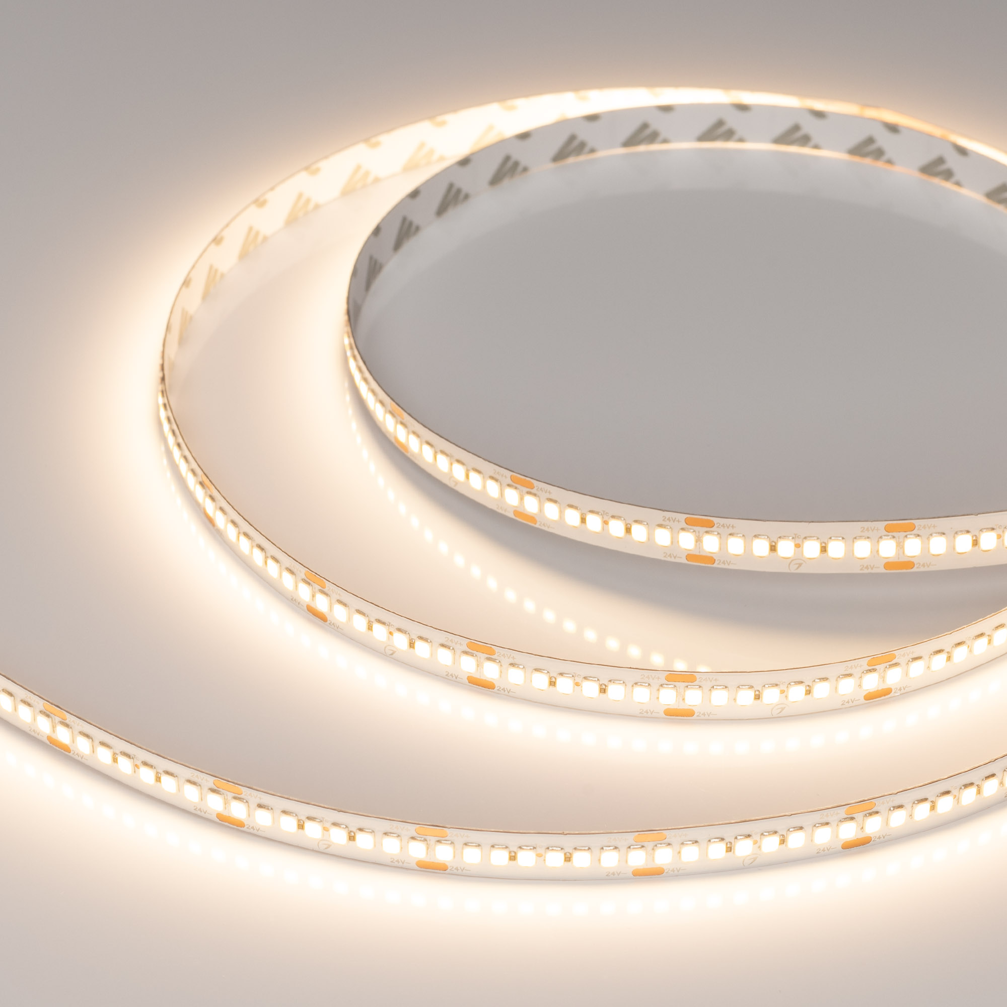 Arlight Лента RT-A240-10mm 24V Warm3000 (22 W/m, IP20, 2835, 5m) (высок.эфф.150 лм/Вт) фото