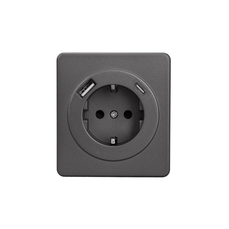 KRANZ ROUND Розетка 1-ая с/з с/у з/ш 16А с USB A+C быстрой зарядки 5В/3А титан, с 1-пост. рамкой фото