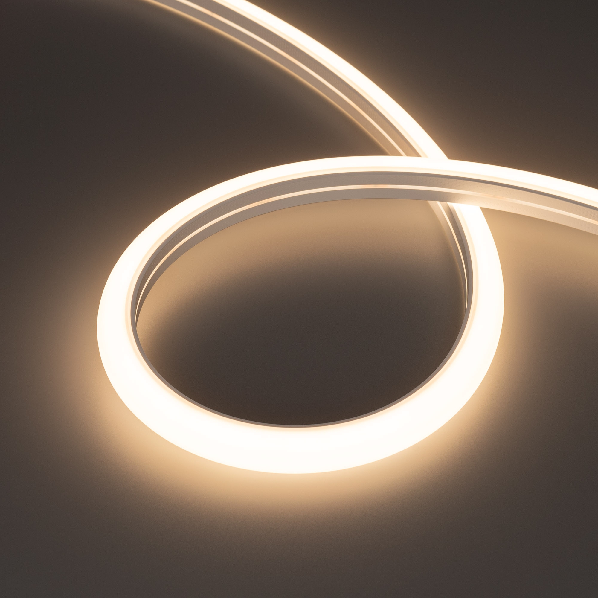 Arlight Лента герметичная MOONLIGHT-TOP-A140-16x15mm 24V Warm3500 (9.6 W/m, IP65, 2835, 5m, Wire x1) (9.6 Вт/м, IP65) фото