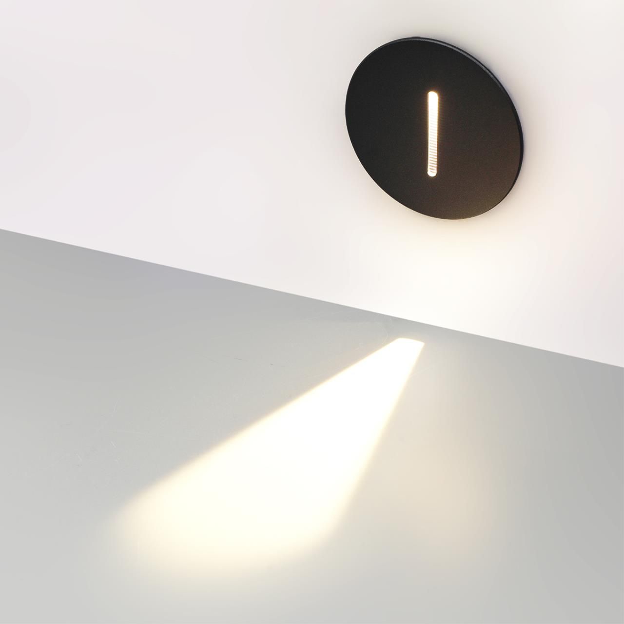 Odeon Light 7051/3WL HIGHTECH ODL25 металл/металл Подсветка лестницы черн  IP20 LED 1*3W ESCALA фото