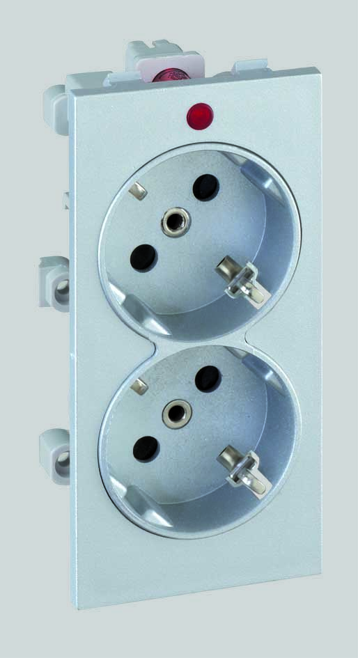 Simon Connect Алюминий Розетка двойная, 2к+з Schuko, 16А, 250В, Cima-модуль 52x108 мм фото