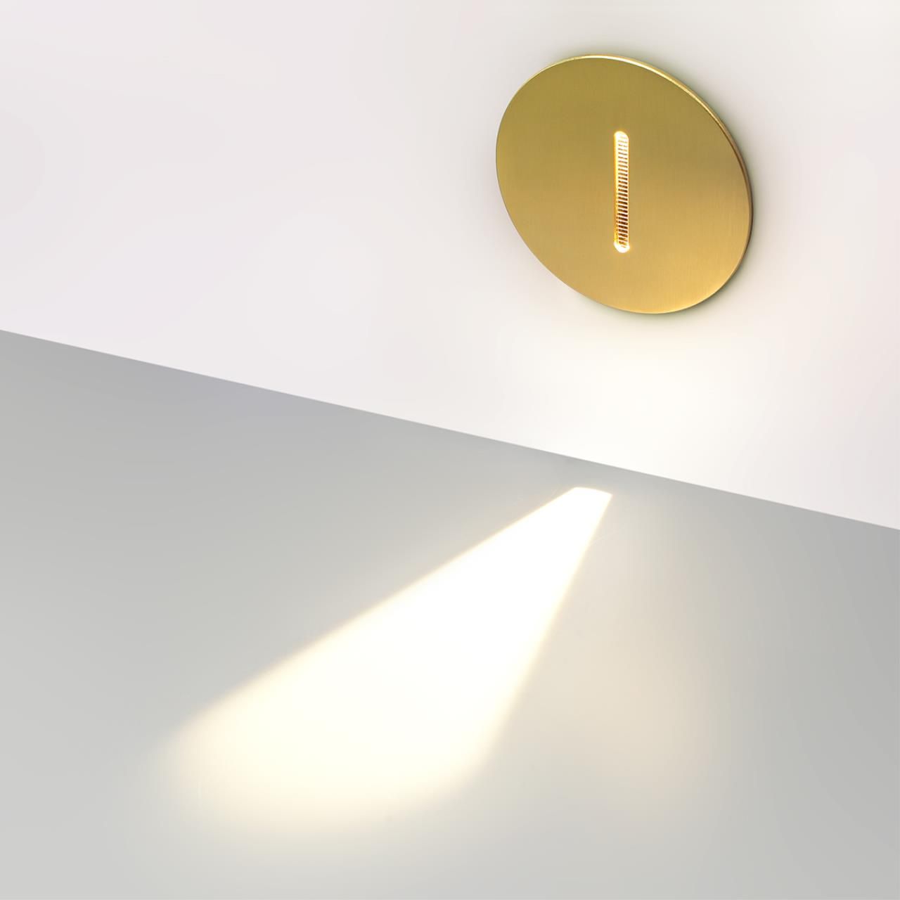 Odeon Light 7053/3WL HIGHTECH ODL25 металл/металл Подсветка лестницы бронза IP20 LED 1*3W ESCALA фото