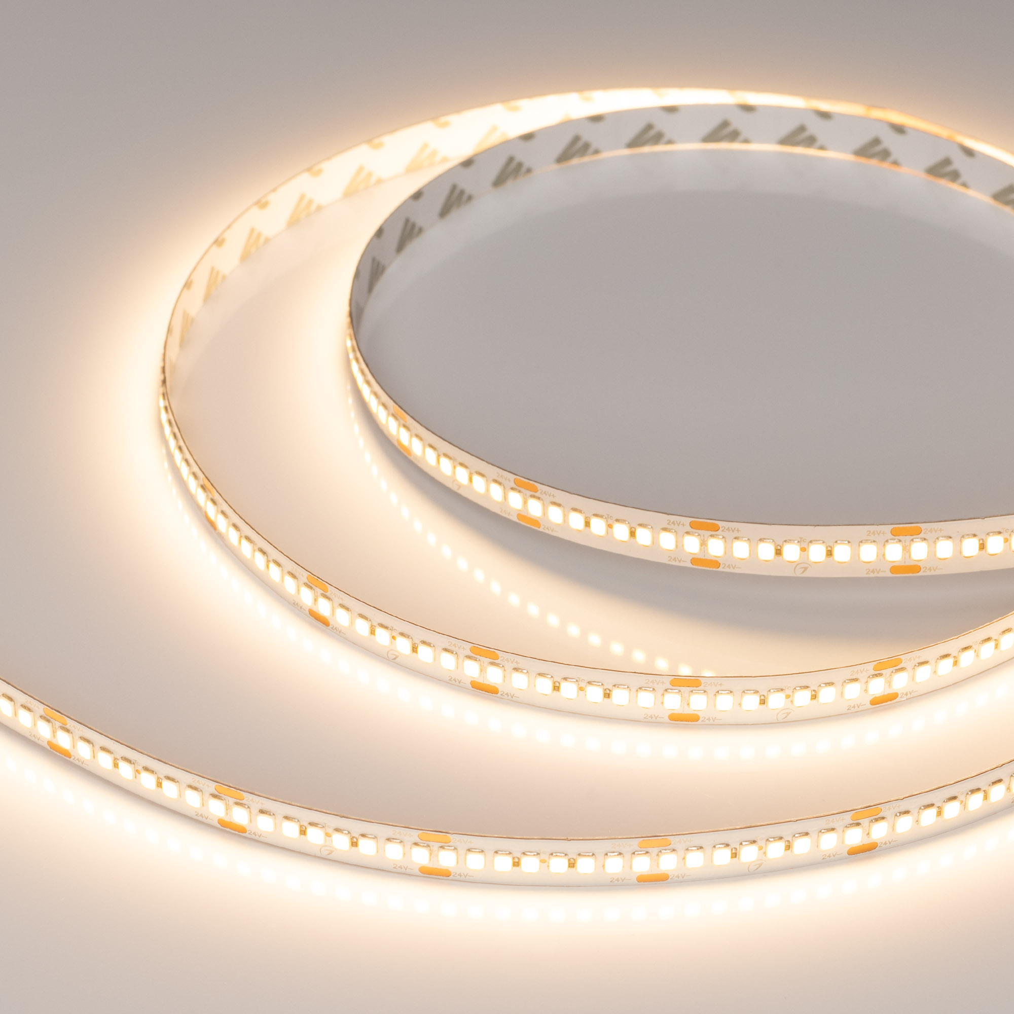 Arlight Лента RT-A240-10mm 24V Warm2700 (22 W/m, IP20, 2835, 5m) (высок.эфф.150 лм/Вт) фото