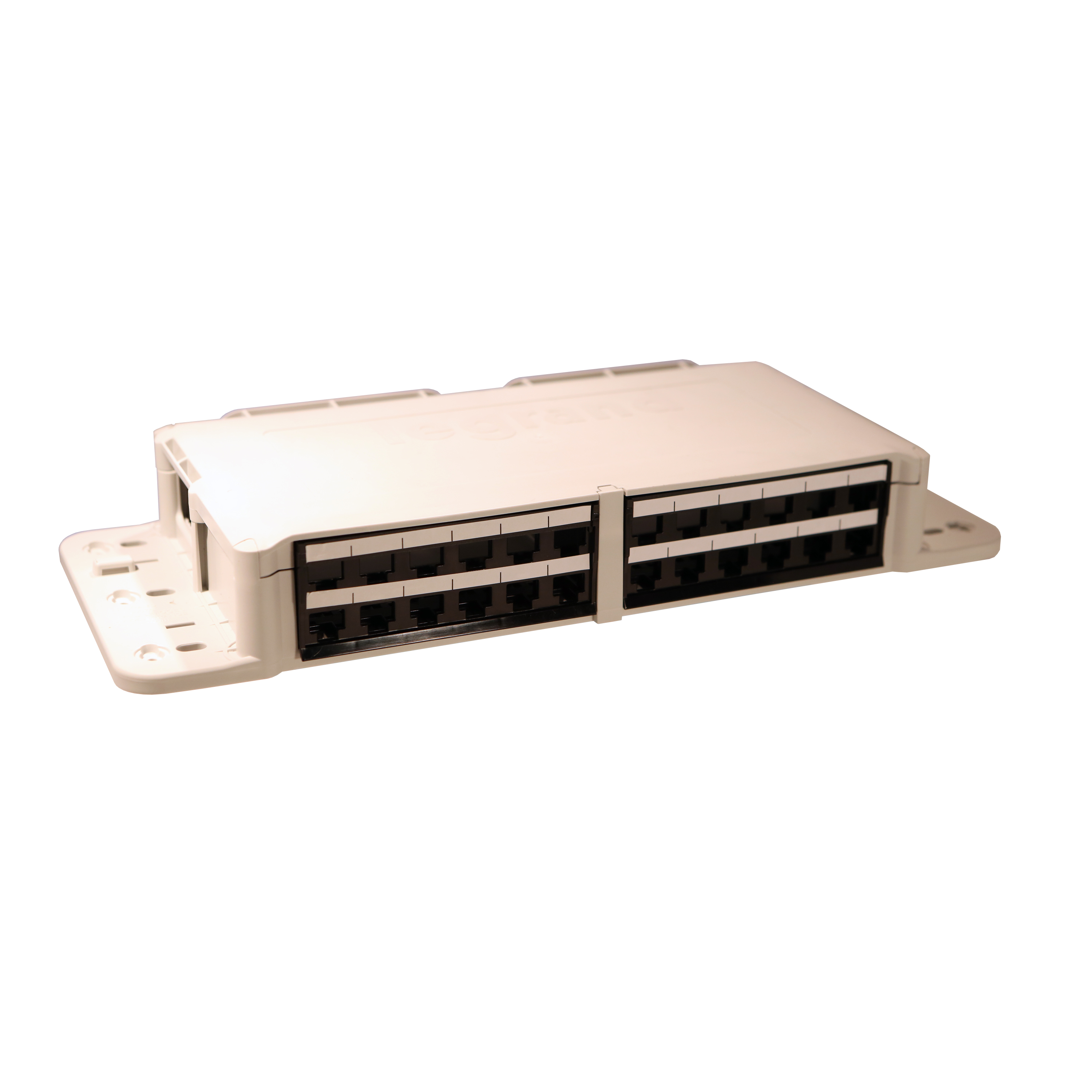 Legrand Коробка распределительная неукомплектованная - 24 х RJ45. фото