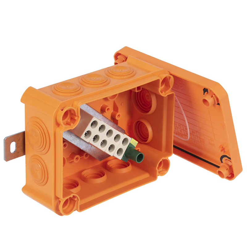 OBO Bettermann Коробка огнестойкая FireBox T100, 136х102х57 мм, внешний размер 150x116x67 мм, IP66, 5+1 клемма, 10 мм², вводы d25x8, d32x2, наружное к фото