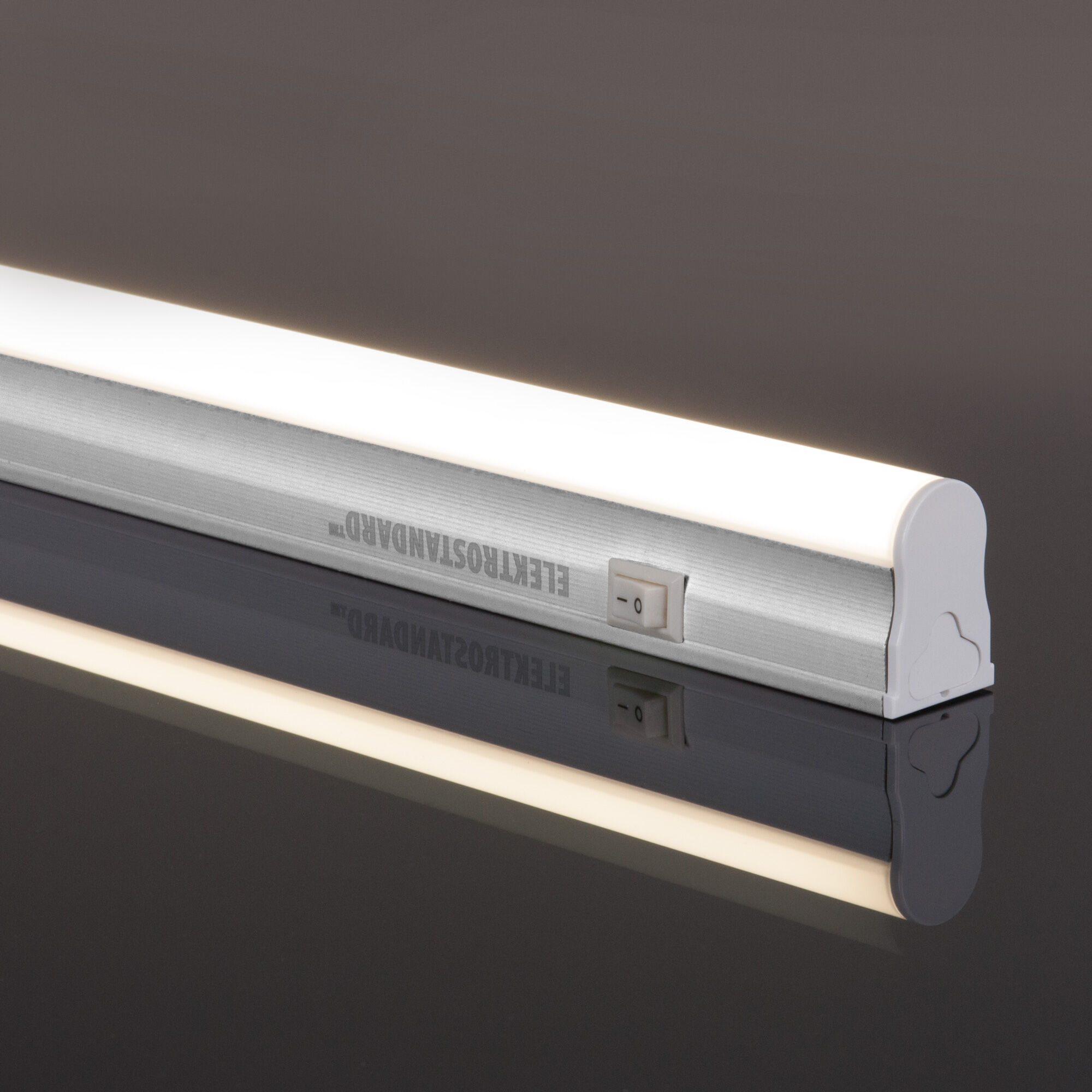 Elektrostandard 55001/LED / Светильник стационарный светодиодный Led Stick Т5 90см 84led 18W 6500К фото