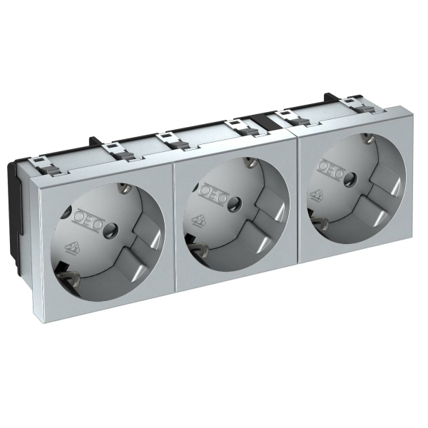 Розетка 33° с заземляющим контактом, тройная STD-D3 AL3